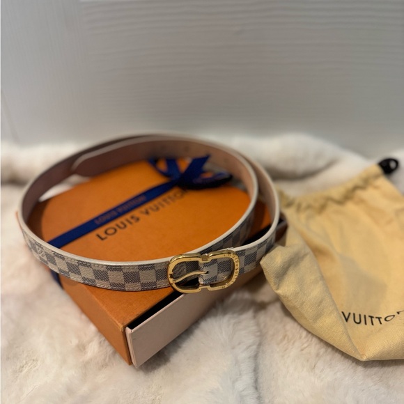 Louis Vuitton Checkered Belt with Gold Buckle - Picture 2 of 6